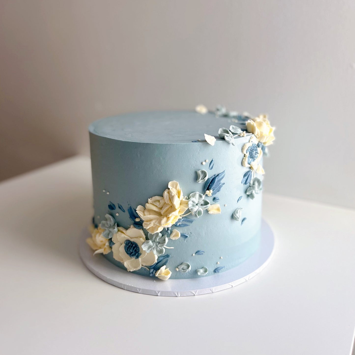 Wedding Free-flowing Buttercream Floral Cake